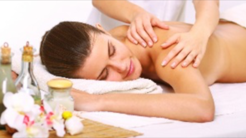 Benefits Offered by a Relaxing Body Massage in Honolulu, HI